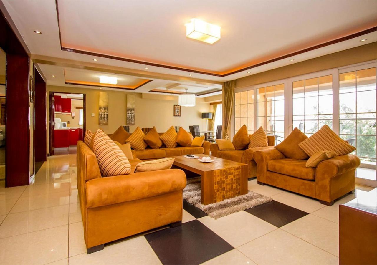 Clarence House Nairobi Apartment ภายนอก รูปภาพ