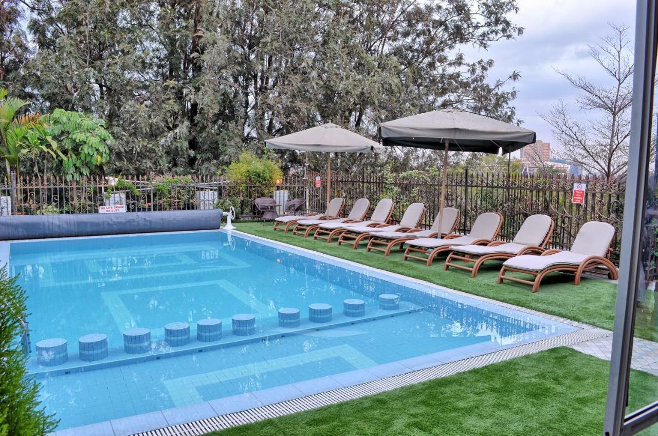 Clarence House Nairobi Apartment ภายนอก รูปภาพ