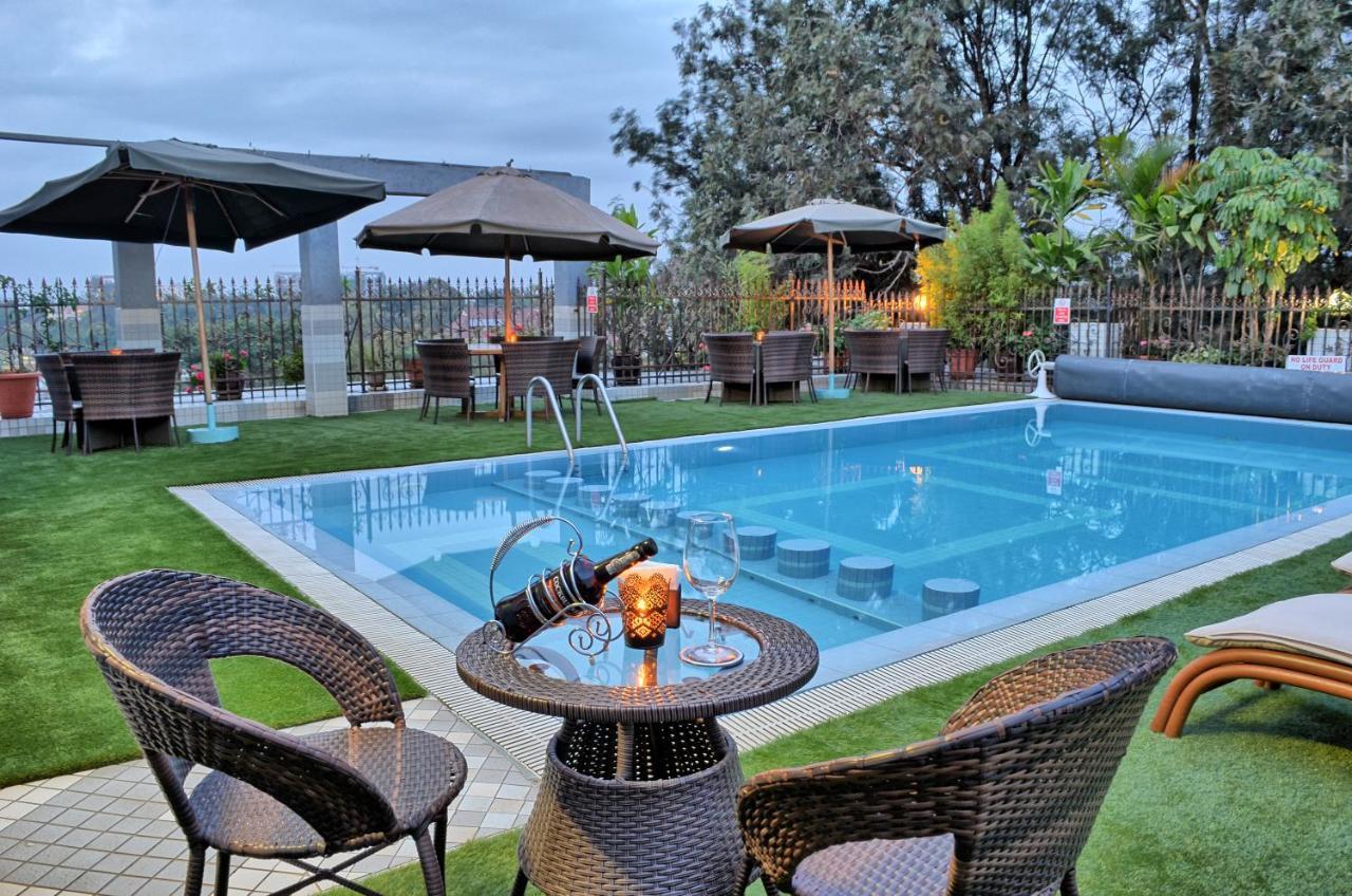 Clarence House Nairobi Apartment ภายนอก รูปภาพ