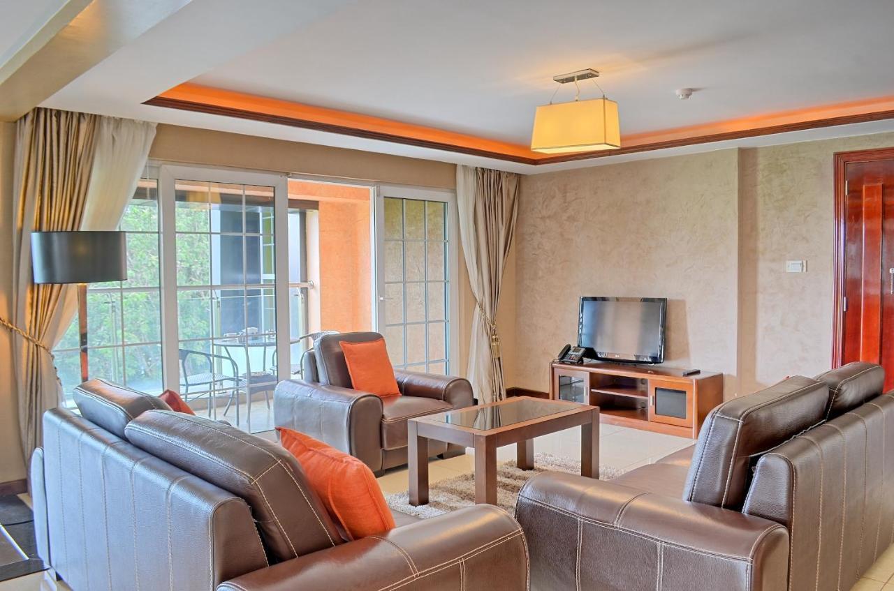 Clarence House Nairobi Apartment ภายนอก รูปภาพ