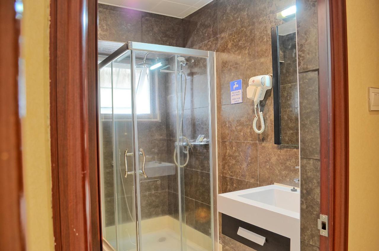 Clarence House Nairobi Apartment ภายนอก รูปภาพ