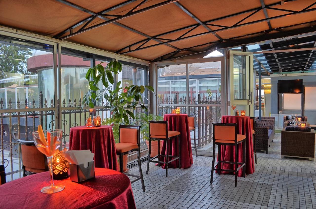 Clarence House Nairobi Apartment ภายนอก รูปภาพ