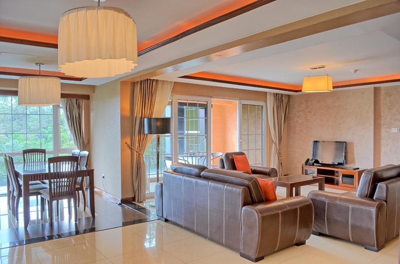 Clarence House Nairobi Apartment ภายนอก รูปภาพ