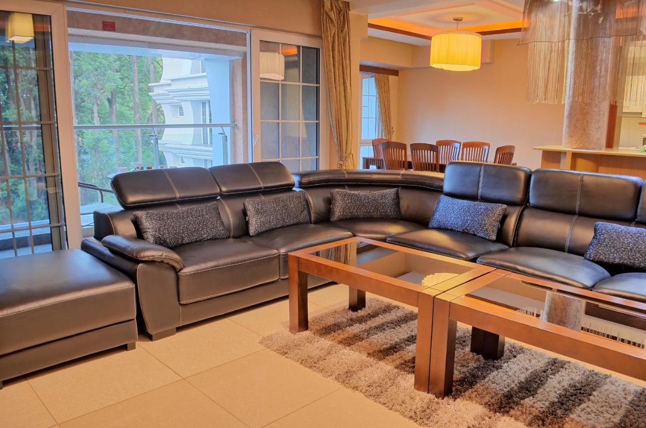 Clarence House Nairobi Apartment ภายนอก รูปภาพ