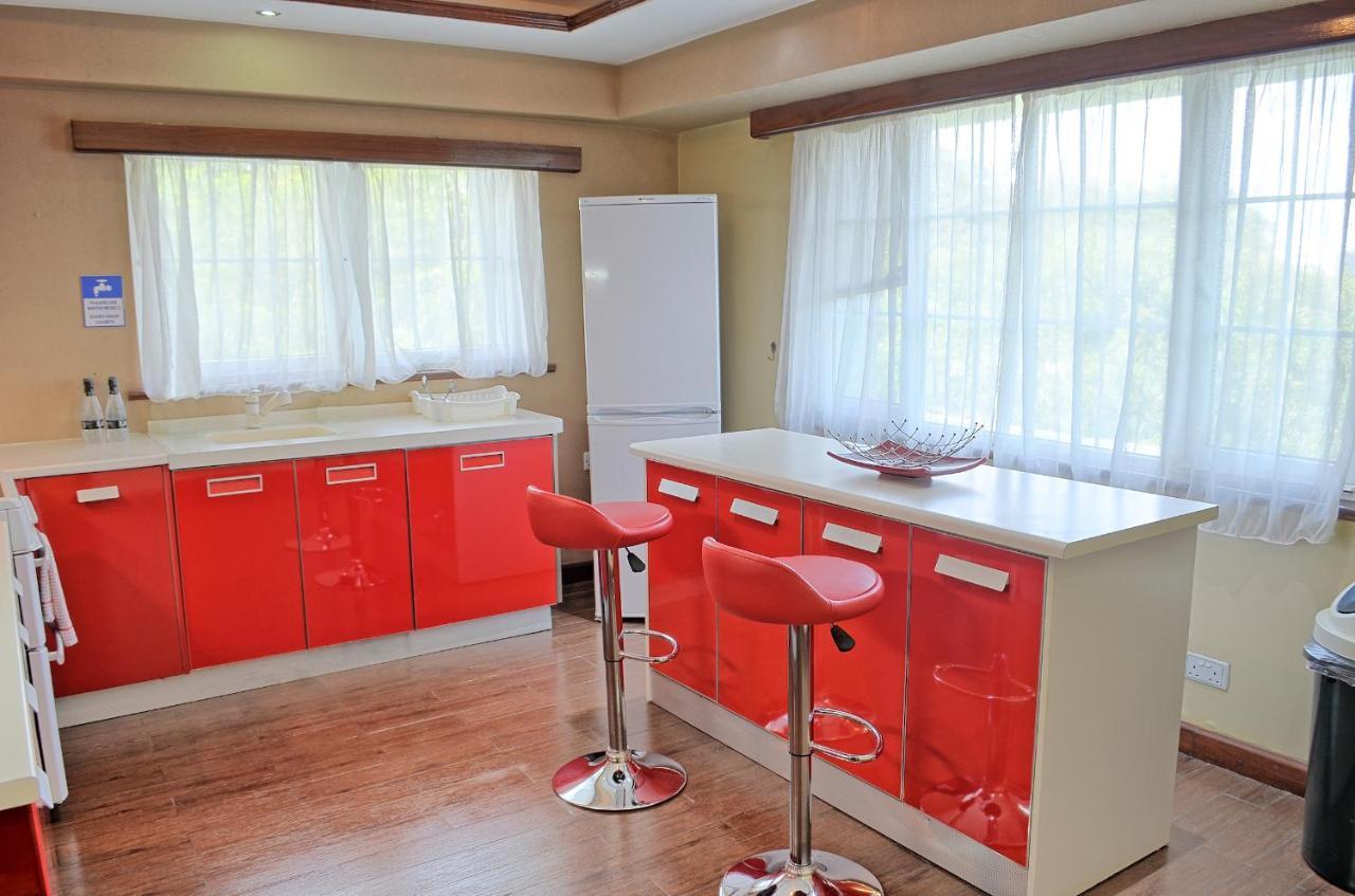 Clarence House Nairobi Apartment ภายนอก รูปภาพ